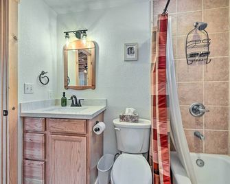 Deck and Mogollon Rim Views Secluded Payson Cabin - Payson