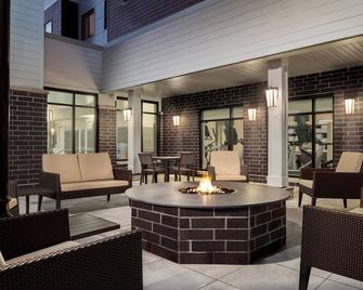 Residence Inn by Marriott Minneapolis St. Paul/Eagan - Eagan - Veranda