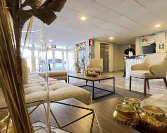 هوتل بلازا ريجينا - تورريون - ردهة