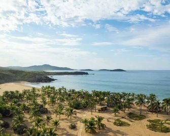 Casita Las Palmas Beach Bungalow - Pérula - Beach