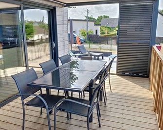 Luxury Chalet, Heated Pool, Wifi, Parking, 6 Guests - Jullouville - Balcon