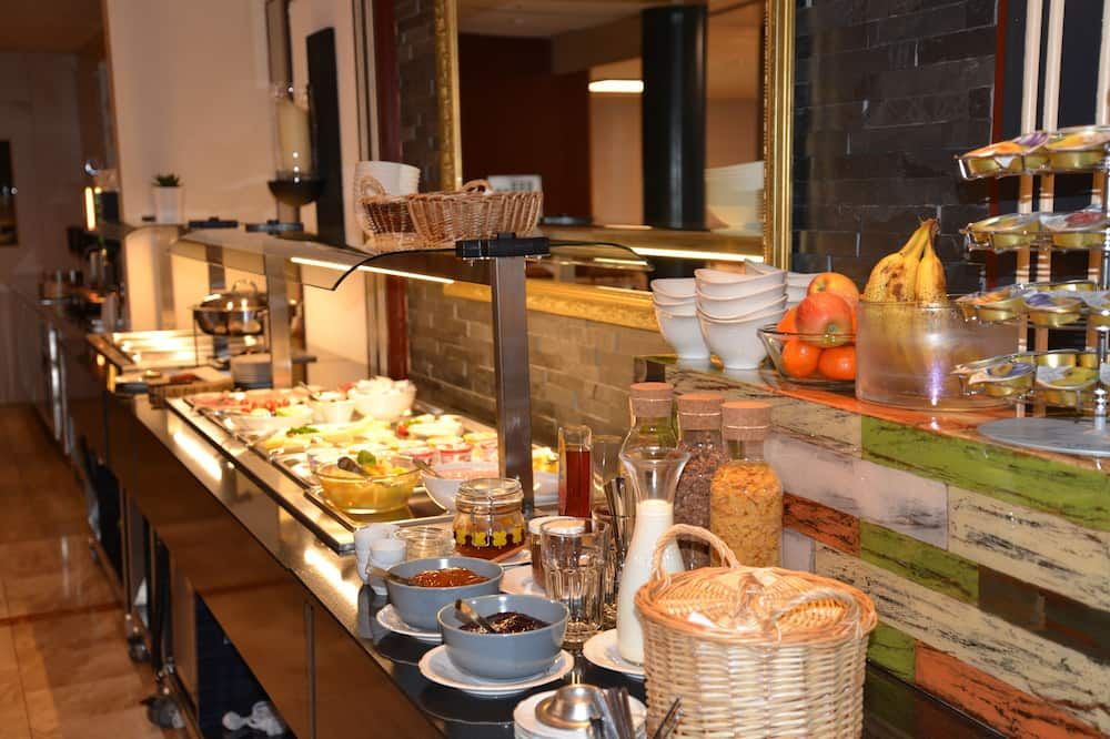 Seehotel Riviera at Lake Lucerne - Gersau - Buffet
