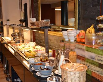 Seehotel Riviera at Lake Lucerne - Gersau - Buffet