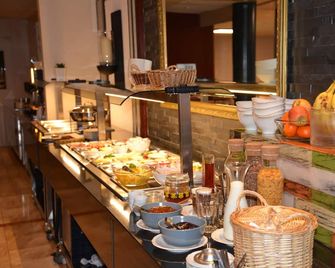 Seehotel Riviera at Lake Lucerne - Gersau - Buffet