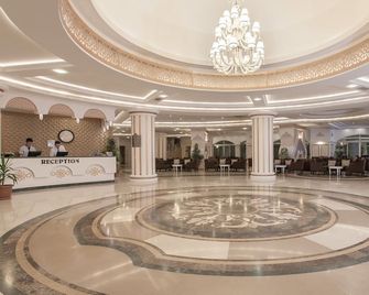 Sultan of Side - Side - Lobby