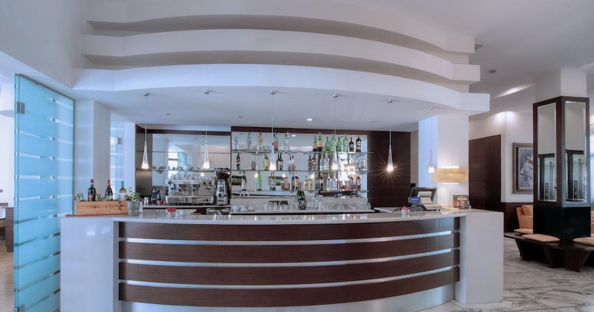 Park Hotel à partir de 48 €. Hôtels à Mondovi KAYAK