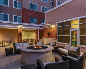 Residence Inn by Marriott Nashua - Nashua - Balcony