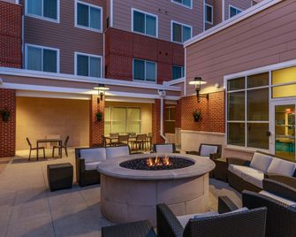 Residence Inn by Marriott Nashua - Nashua - Balkón
