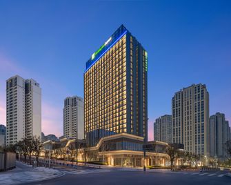 Holiday Inn Express Chongqing Central Park By IHG - צ'ונגקינג - בניין