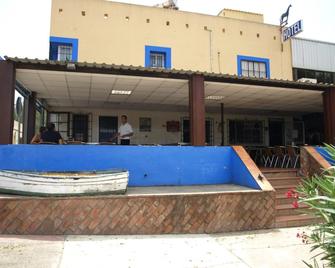Hotel Caballo Negro - Puerto Real - Edificio