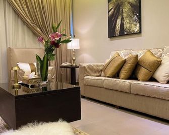 Raihana for serviced apartment - Jeddah - Living room