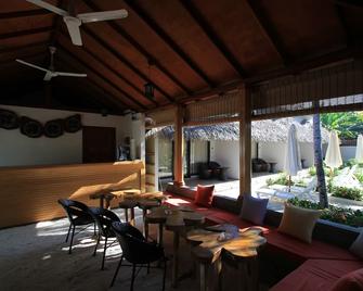 Local Island Inn - Hangnaameedhoo - Comedor