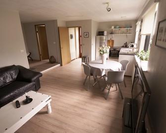 Manahlid Apartment - Akureyri - Jadalnia