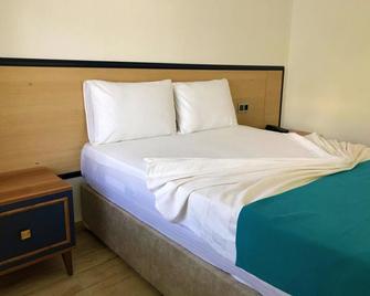 Urga Butik Otel & Restaurant - Güllük - Bedroom