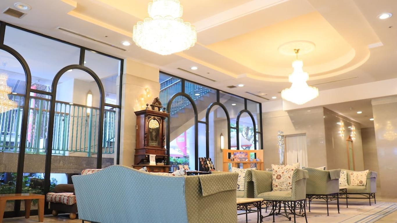 هوتل روز جاردن شينجوكو