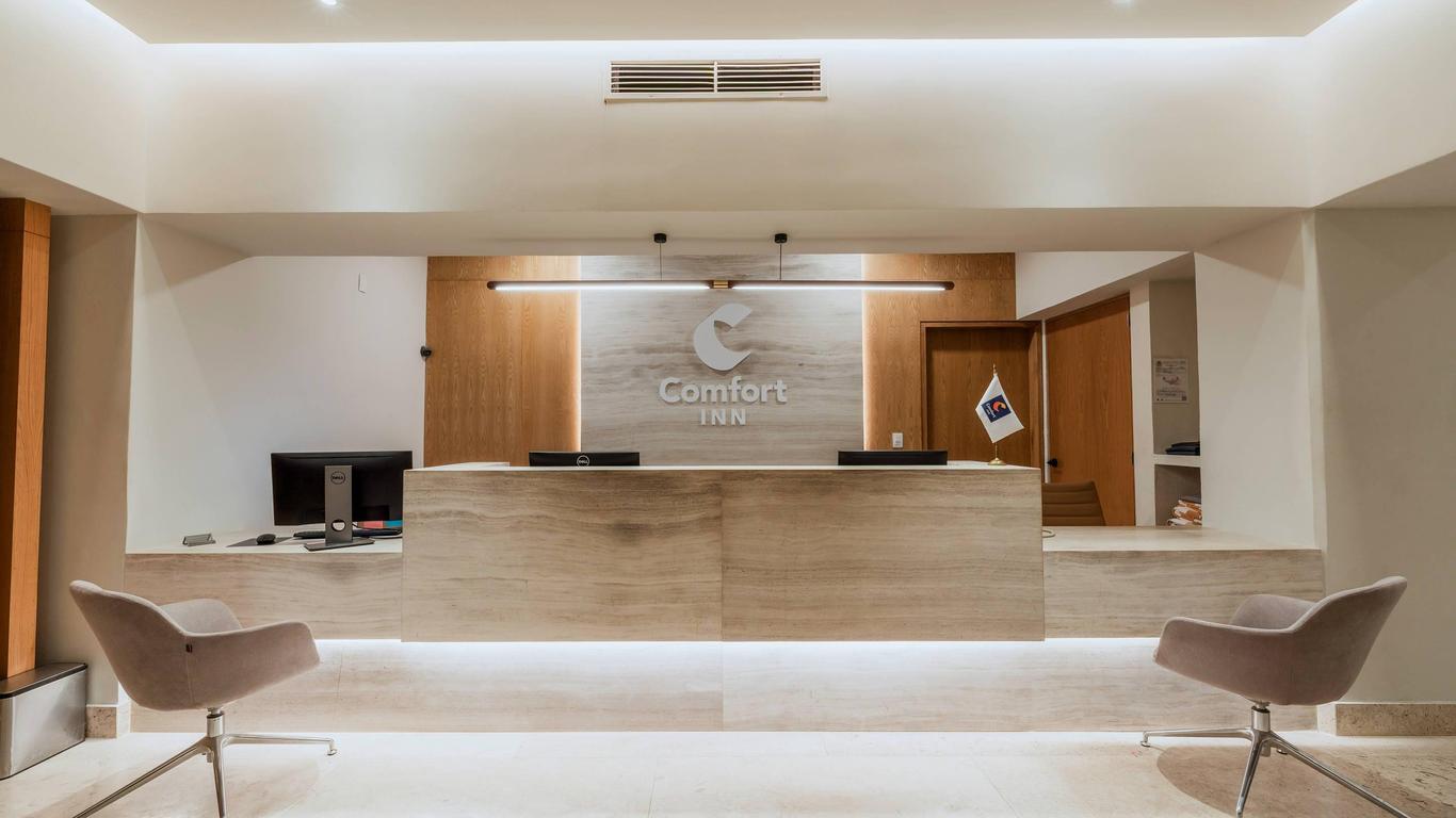 كومفرت إن بويرتو فالارتا جولف سايد آند مارينا