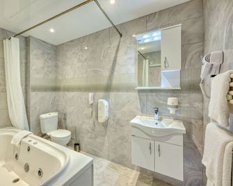 Augusta Spa Hotel - Hissarya - Salle de bain