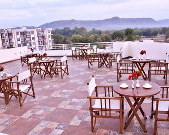 Hotel Saif Ranthambhore - Sawāi Mādhopur - Restaurant