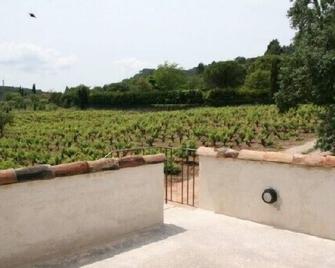 Farmhouse in country house close to Aix en Provence - Meyreuil - Extérieur