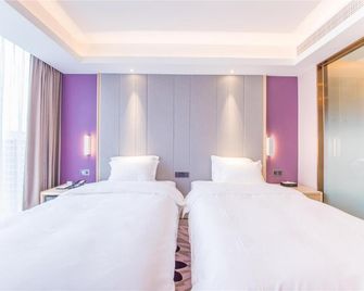 Lavande Hotel·Heping Parkson Plaza - Heyuan - Camera da letto