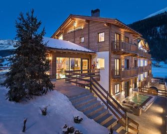 Hotel Sporting Family Hospitality - ליביניו - בניין