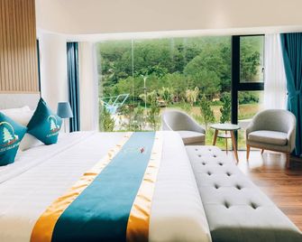 Rung Thong Nui Voi Villa & Resort - Duc Trong - Bedroom