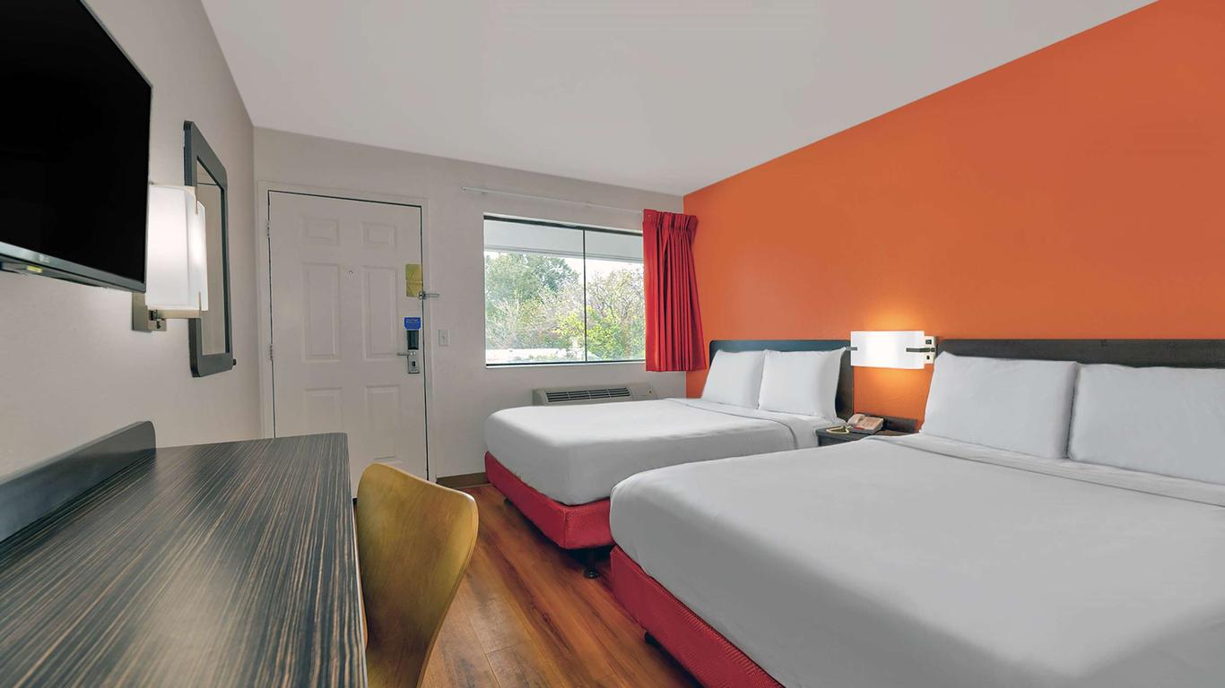 موتل 6 كولومبوس، جورجيا