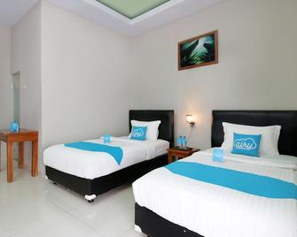 Airy Rantepao Kartika 2 Toraja Utara - Rantepao - Habitación