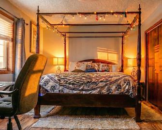 Charming Basement Stay With Workspace Ac - North Saint Paul