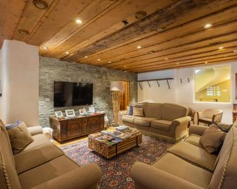 فندق هوشيدر - مدينة سيفيلد - غرفة معيشة