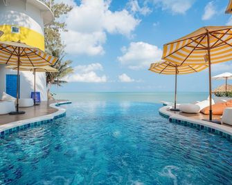 Sea of Love Suite Cafe Pattaya - Pattaya - Pool