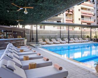 Lazart Hotel, Trademark Collection by Wyndham - Thessaloniki - Pool