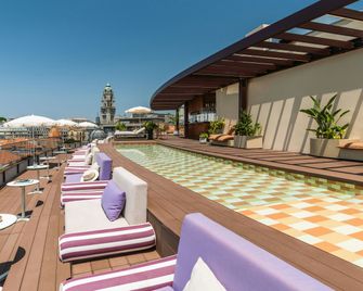 The Social Hub Porto Extended Stay - Porto - Pool