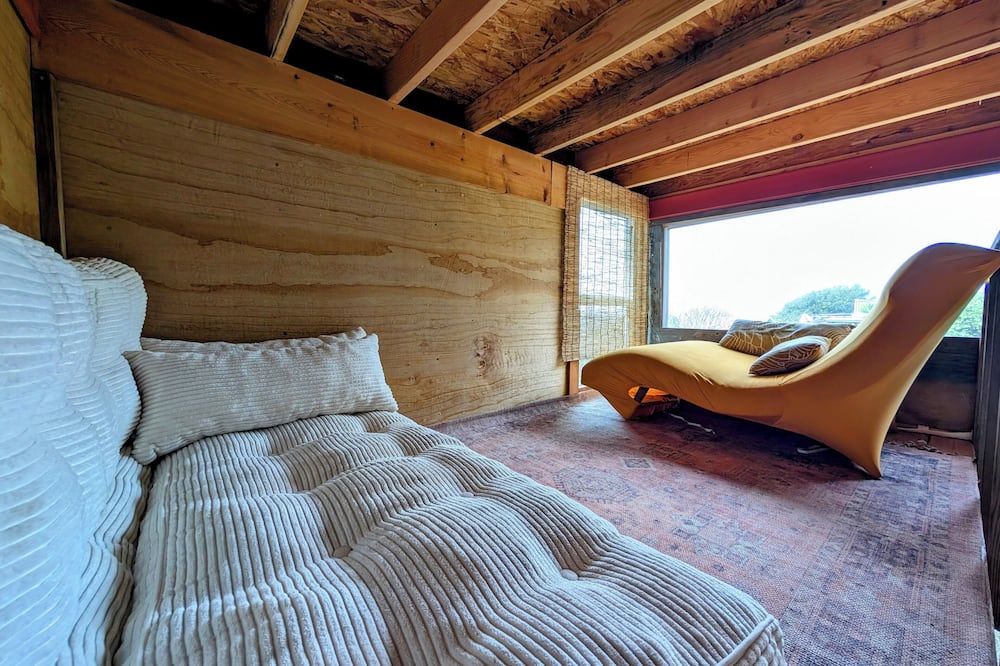 Hills Cottage with Panoramic Views & Hot Tub. Pet Friendly! - Oakland - Habitación