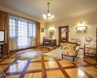 Rezydencja Dwór Polski - Bełchatów - Living room