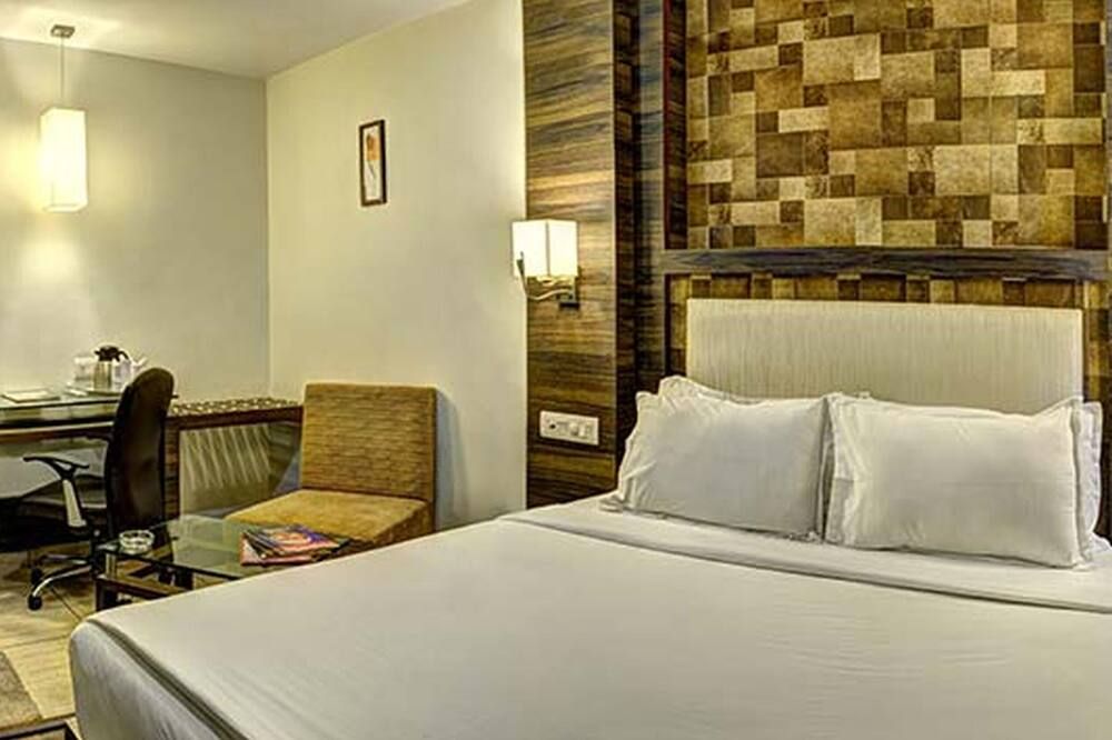 Hotel Aaram Orchard thumbnail 2