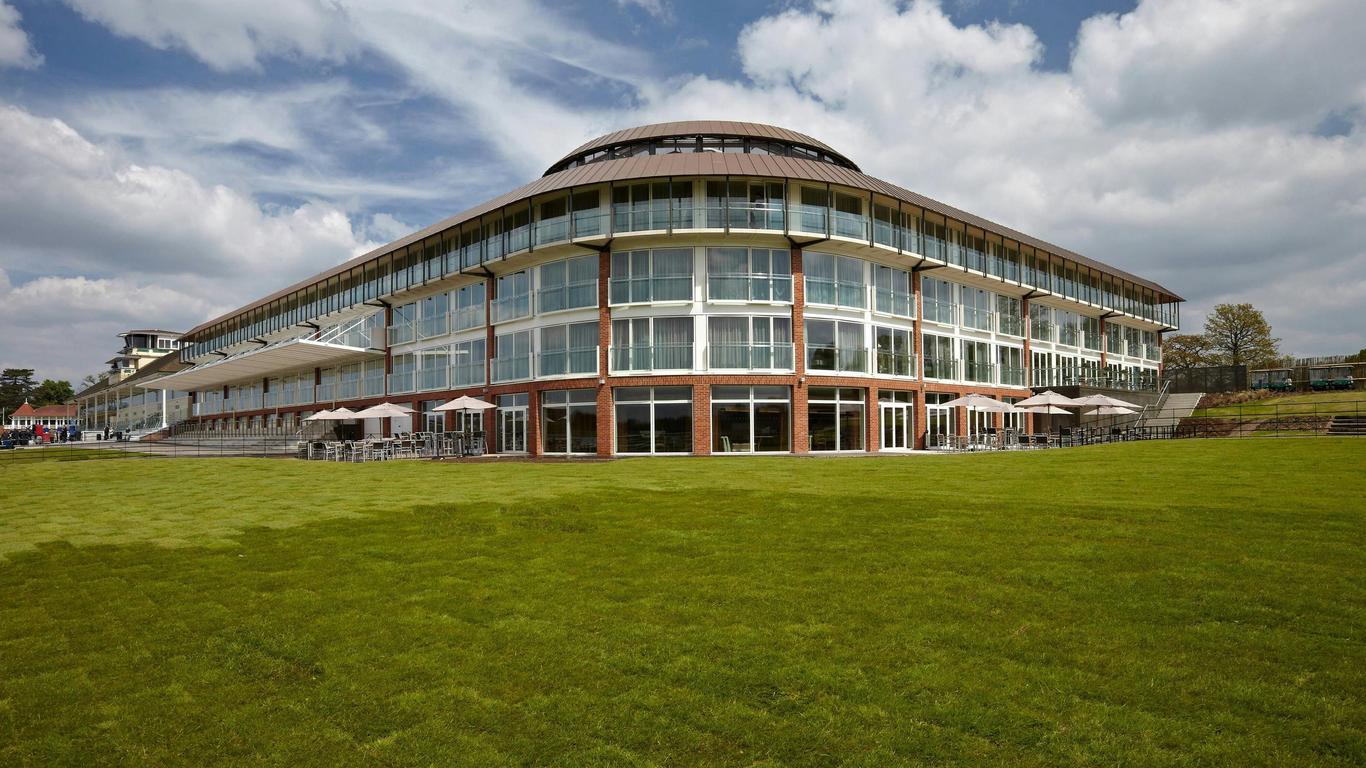 Lingfield Park Marriott Hotel & Country Club