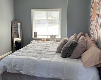 All About Alden in Sellersburg, IN - Sellersburg - Bedroom