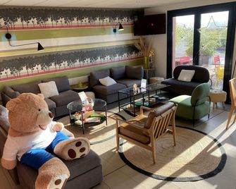 Brit Hotel Reims Croix Blandin - ריימס - טרקלין