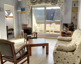 Apartment Jullouville, 1 bedroom, 2 persons - Jullouville - Salon