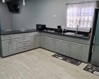 Coconut Creek Deluxe Suite - St. George's - Kitchen