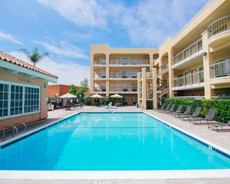 Fairfield Inn by Marriott Anaheim Hills Orange County - Anaheim - Pool