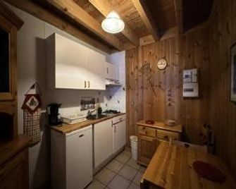 Residence Lecuelle - Vars - Keuken