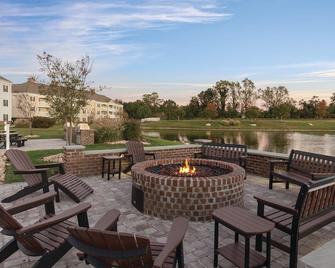 Family Friendly Countryside Resort Condos Close To Colonial Williamsburg - Williamsburg - Patio