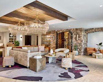 Bellasera Hotel & Suites Paso Robles, Tapestry by Hilton - פאסו רובלס - טרקלין