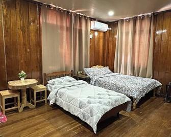 Topaz Bed & Breakfast Hotel - San Jose - Bedroom