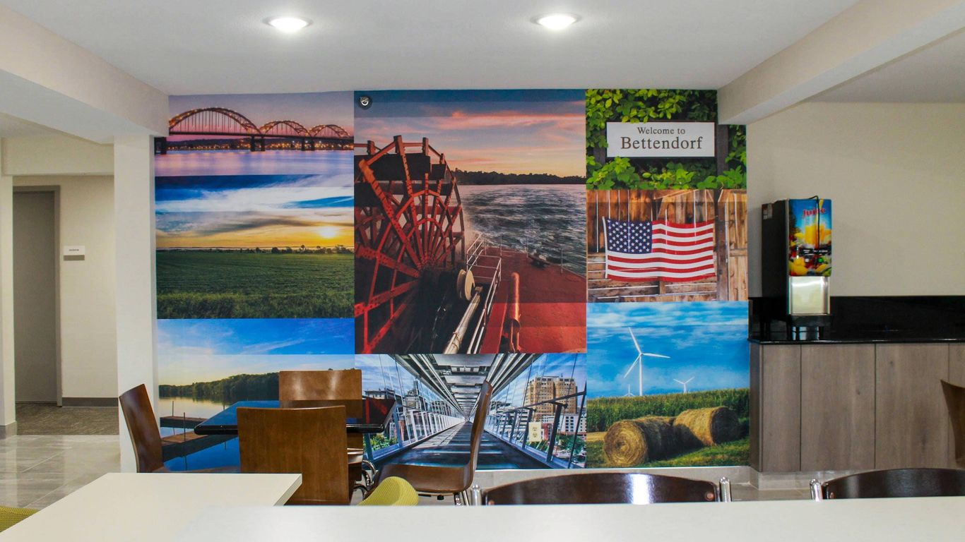 Clarion Pointe Bettendorf - Quad Cities