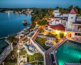 Hotel Laguna Bacalar - Chetumal - Pool