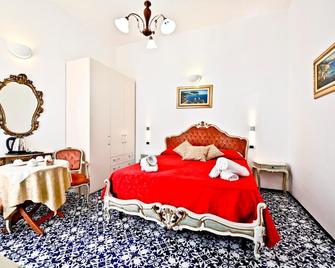 Residenza Sole Amalfi - Amalfi - Phòng ngủ