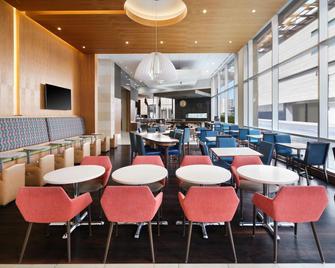 Hampton Inn & Suites Denver/Downtown-Convention Center - Denver - Restaurant